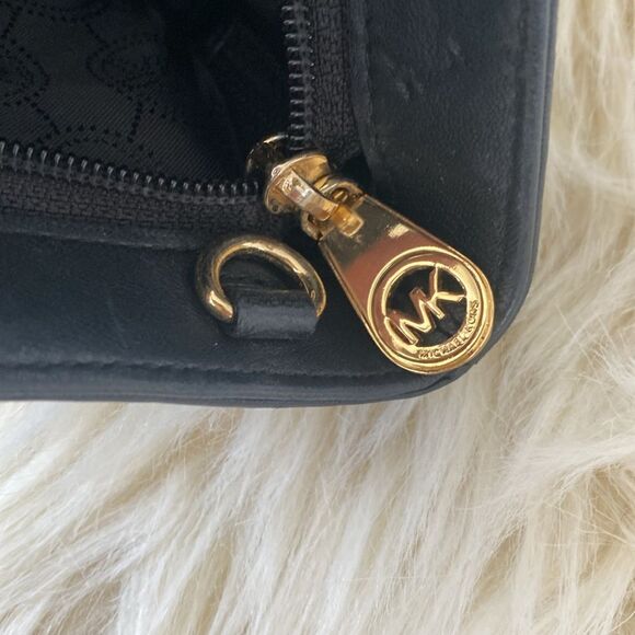 Michael Kors black leather scrunched design clutch with gold accents New… - Picture 3 of 10